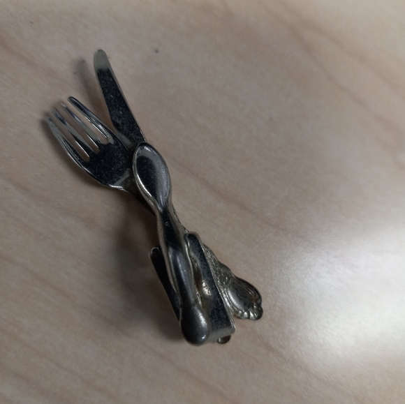 Vintage Silverware Spoon & Knife Brooch Jewelry Accessory Pin Preppy Neck Tie - Picture 11 of 13